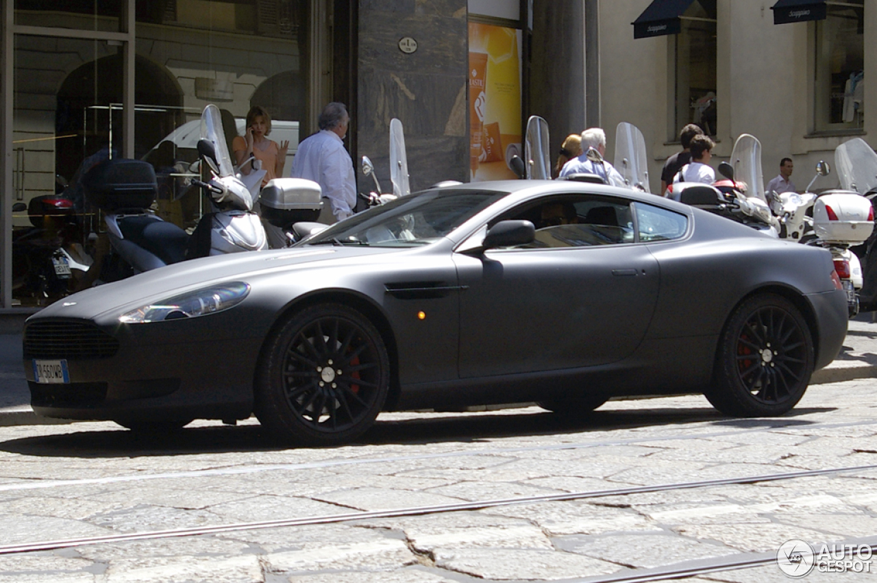 Aston Martin DB9