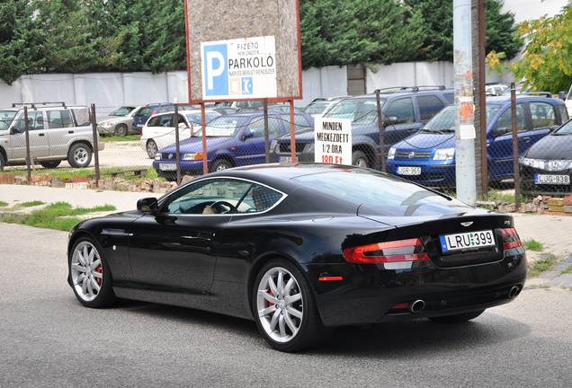 Aston Martin DB9