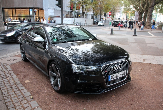 Audi RS5 B8 2012