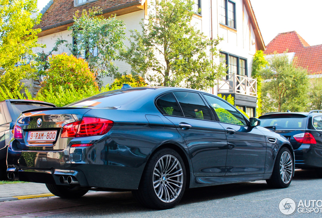 BMW M5 F10 2011