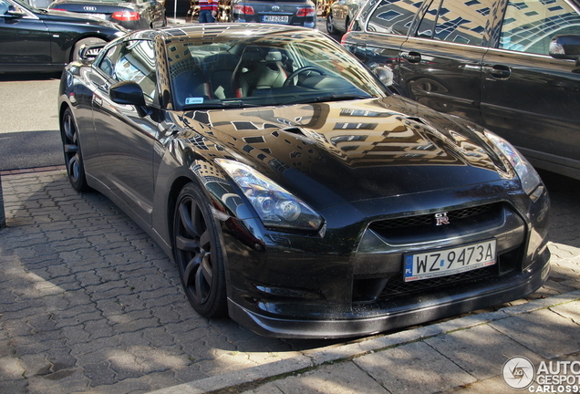 Nissan GT-R