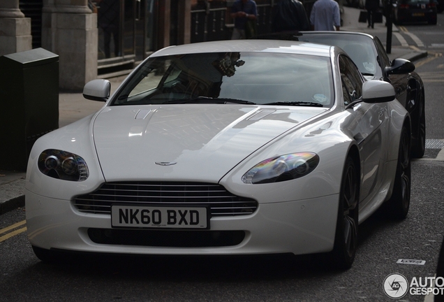 Aston Martin V8 Vantage