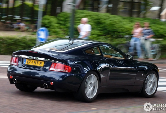 Aston Martin Vanquish S