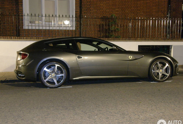 Ferrari FF