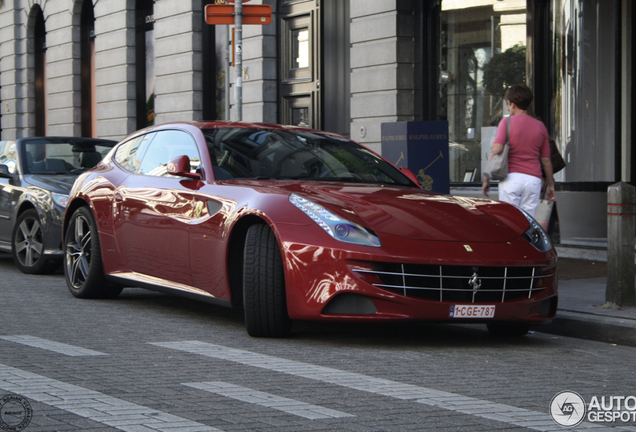 Ferrari FF