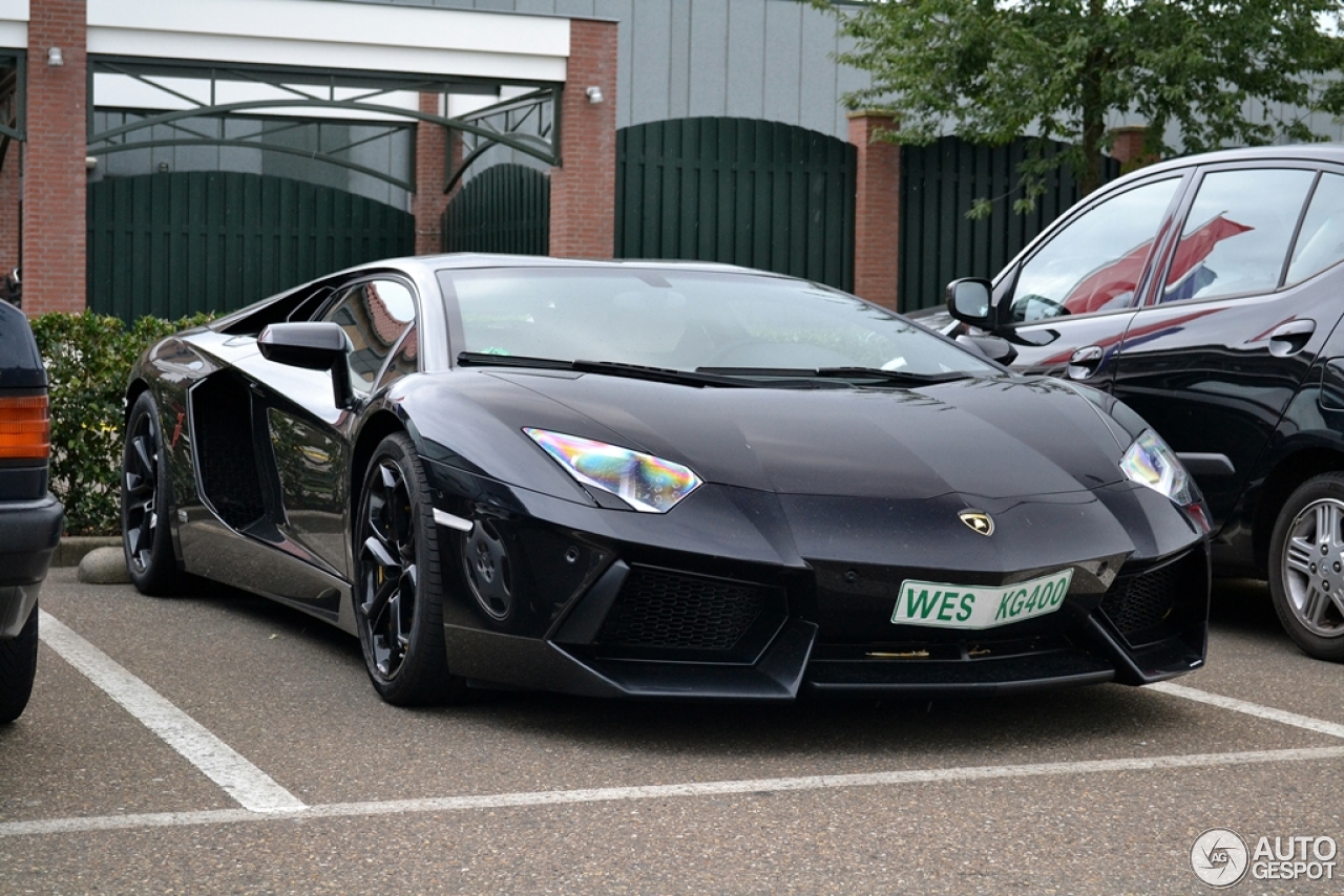 Lamborghini Aventador LP700-4