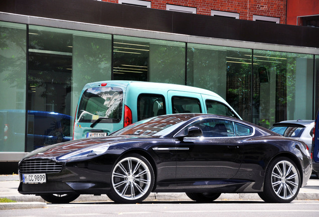 Aston Martin Virage 2011