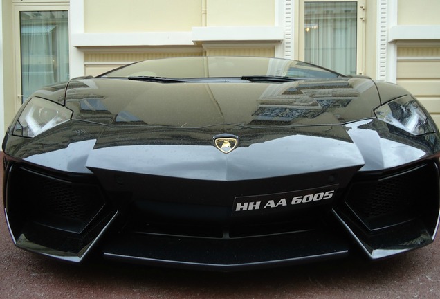 Lamborghini Aventador LP700-4