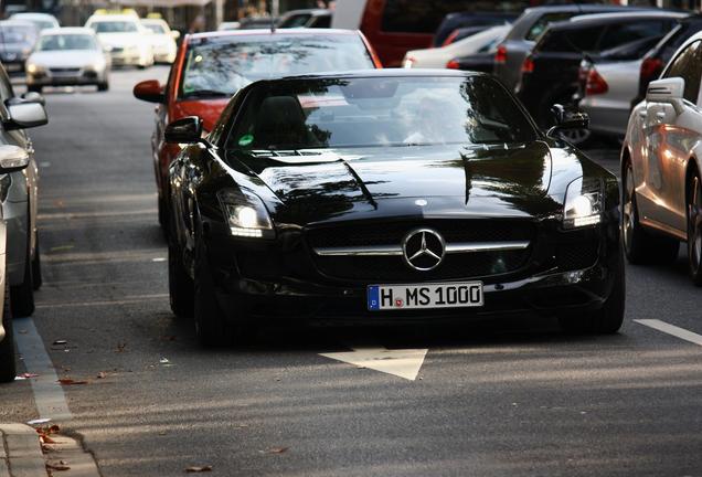 Mercedes-Benz SLS AMG Roadster