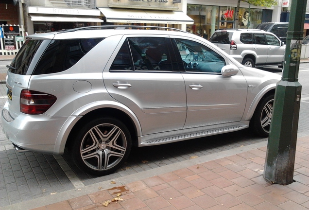 Mercedes-Benz ML 63 AMG W164