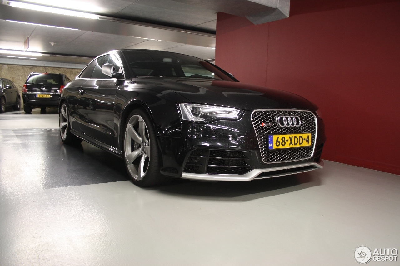 Audi RS5 B8 2012