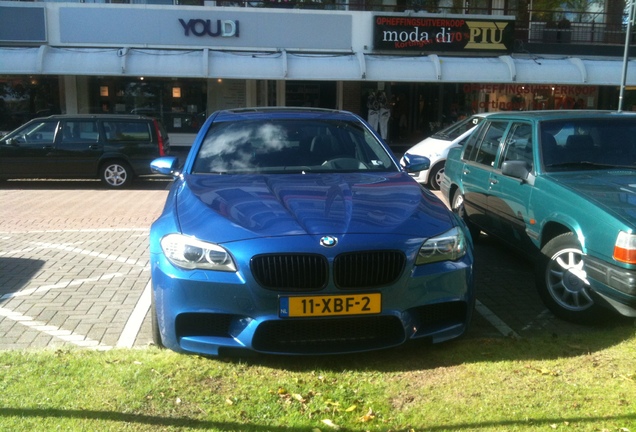 BMW M5 F10 2011