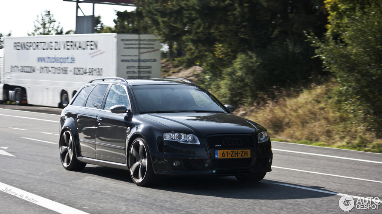 Audi RS4 Avant B7