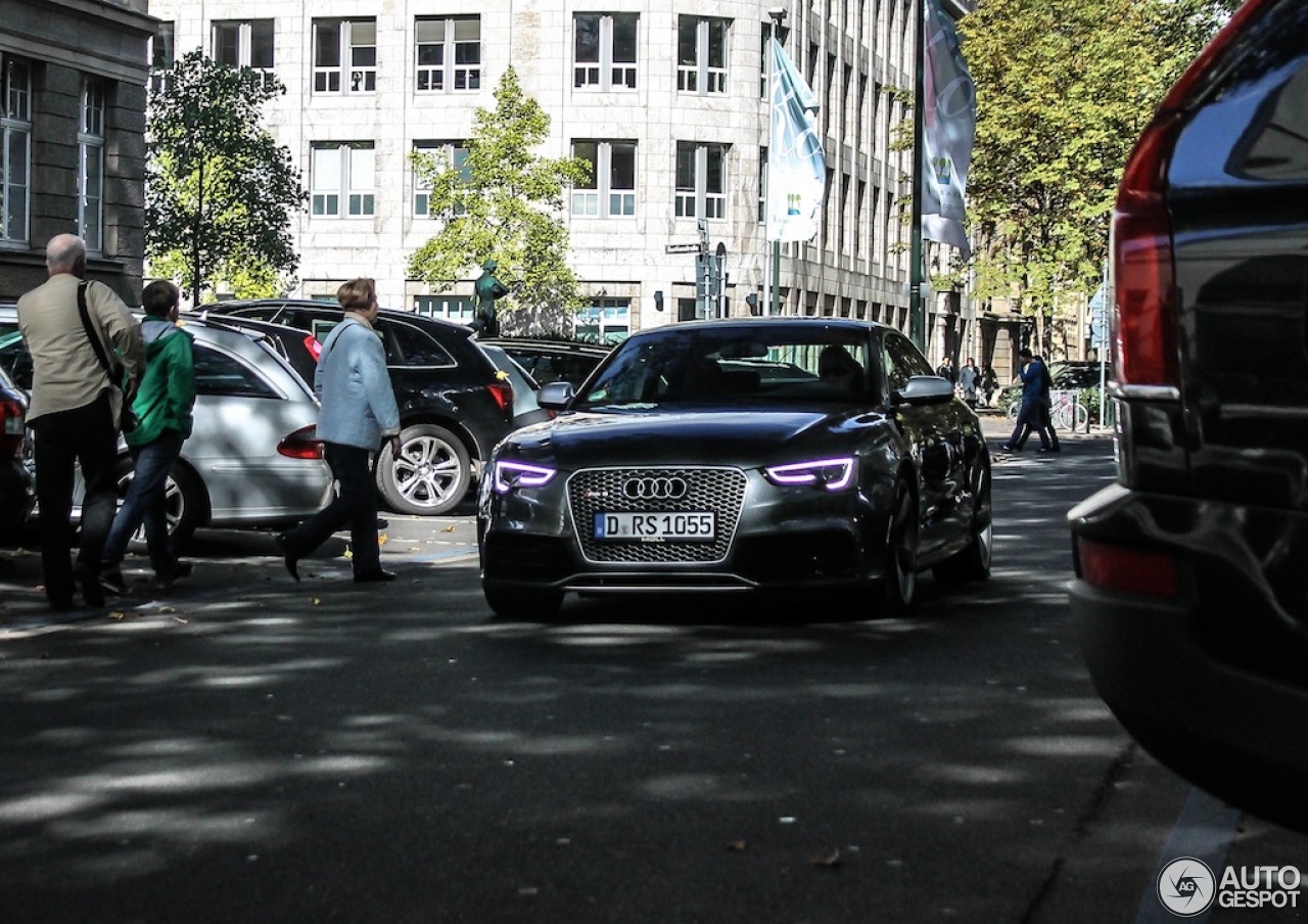 Audi RS5 B8 2012