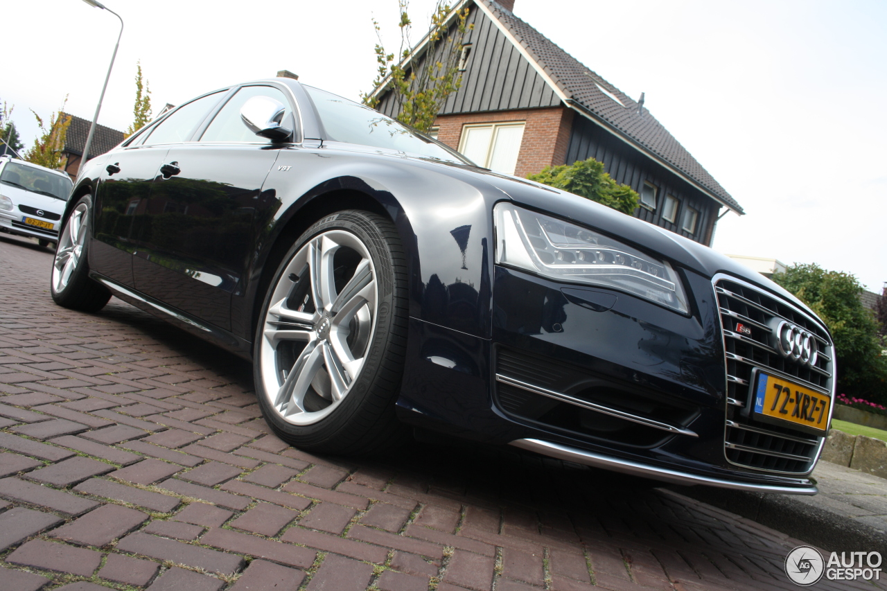 Audi S8 D4