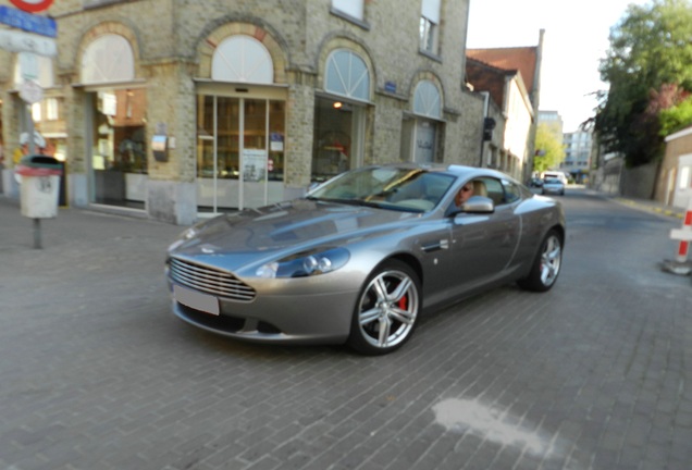 Aston Martin DB9 2010