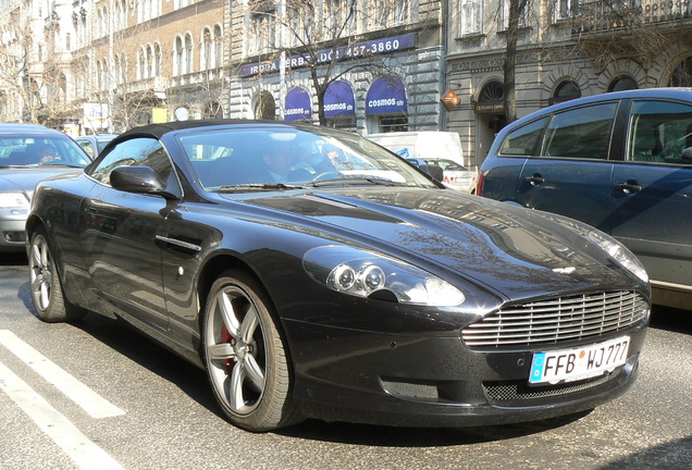 Aston Martin DB9 Volante