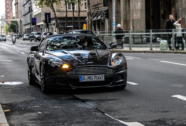 Aston Martin DBS Volante