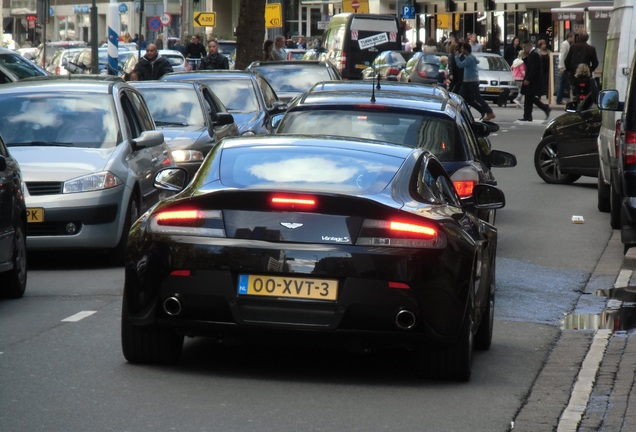 Aston Martin V8 Vantage S