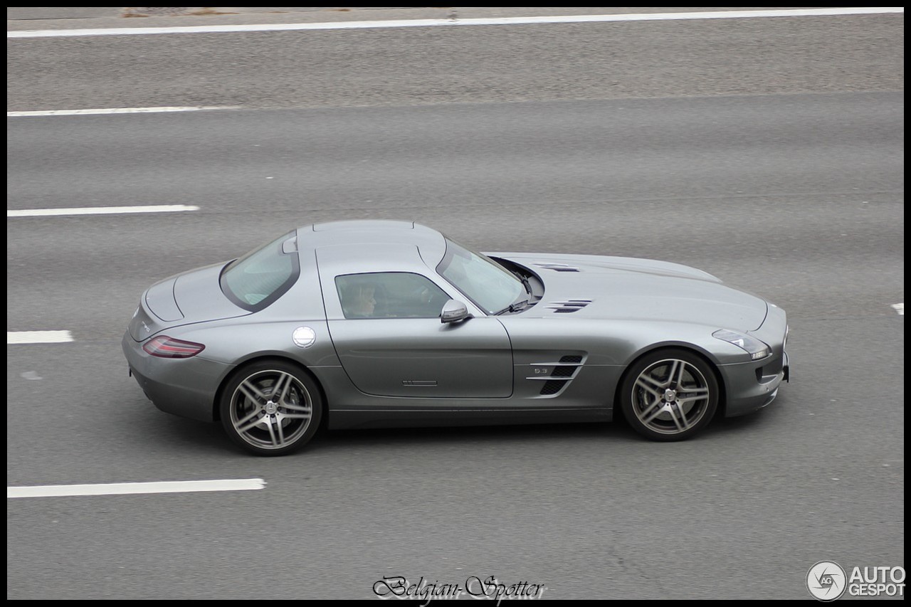 Mercedes-Benz SLS AMG