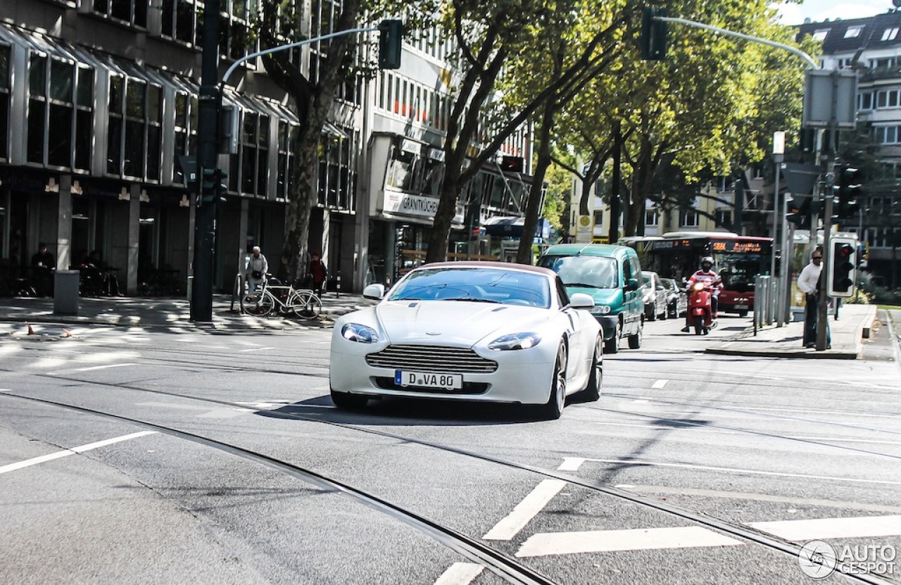 Aston Martin V8 Vantage Roadster