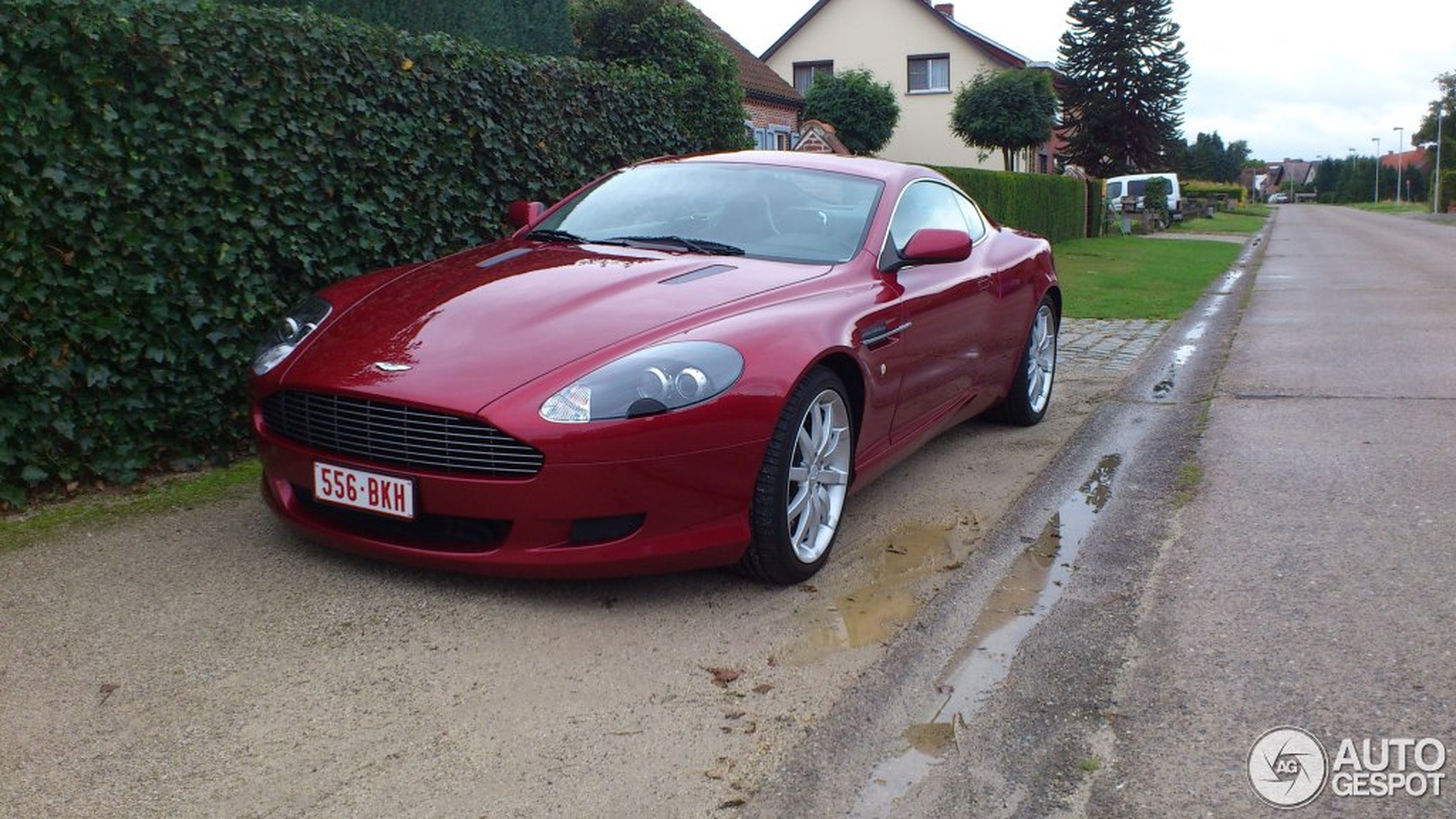 Aston Martin DB9