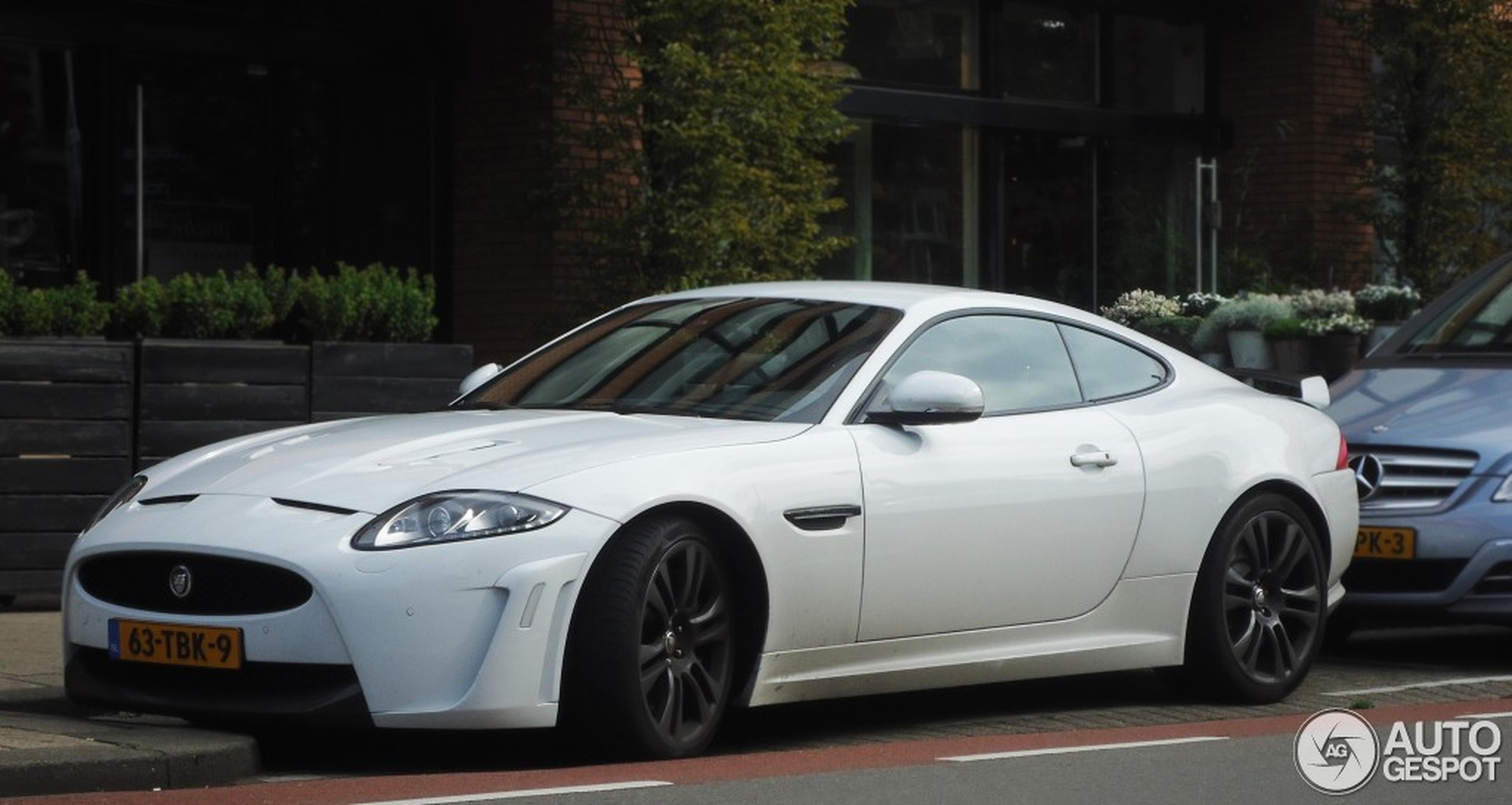 Jaguar XKR-S 2012