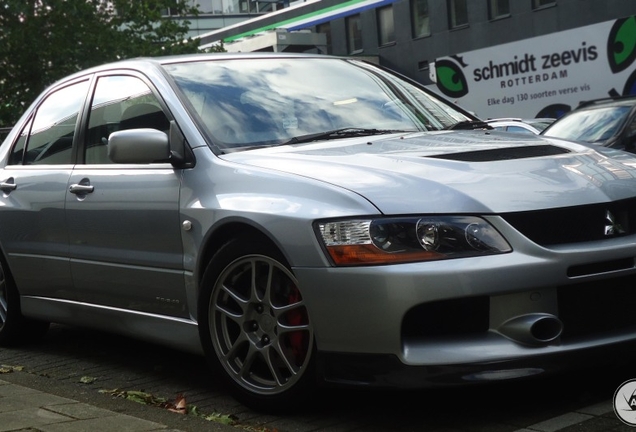 Mitsubishi Lancer Evolution IX FQ-340