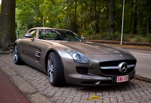 Mercedes-Benz SLS AMG