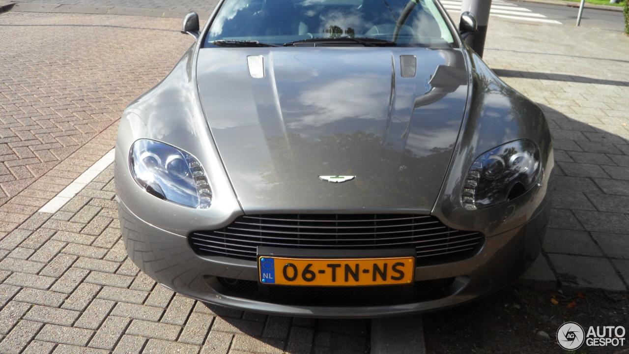 Aston Martin V8 Vantage