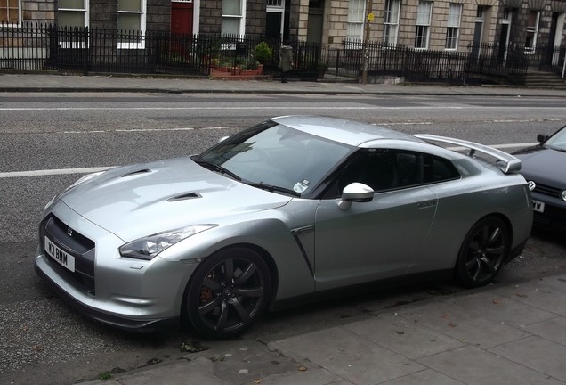 Nissan GT-R