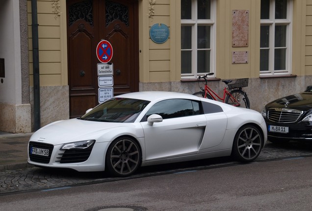 Audi R8