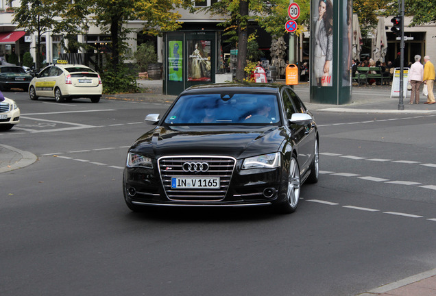 Audi S8 D4