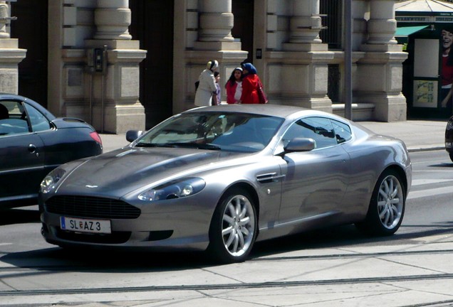 Aston Martin DB9