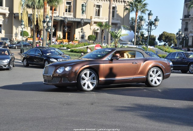 Bentley Continental GTC 2012