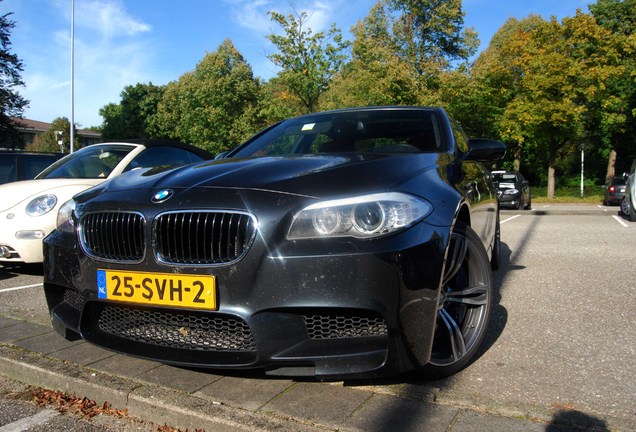 BMW M5 F10 2011