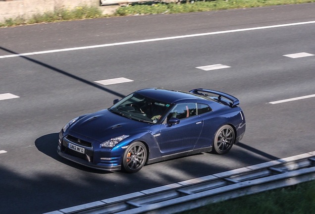 Nissan GT-R 2012