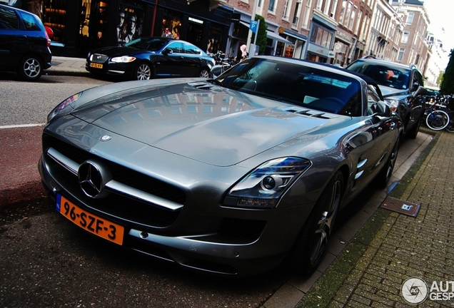 Mercedes-Benz SLS AMG Roadster