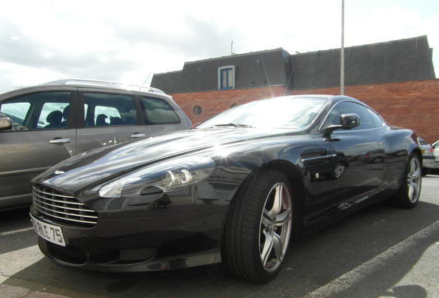 Aston Martin DB9