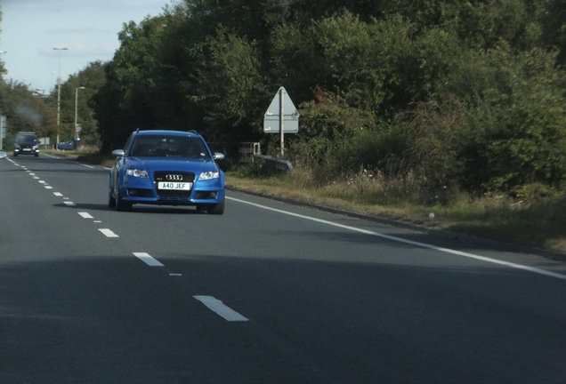 Audi RS4 Avant B7