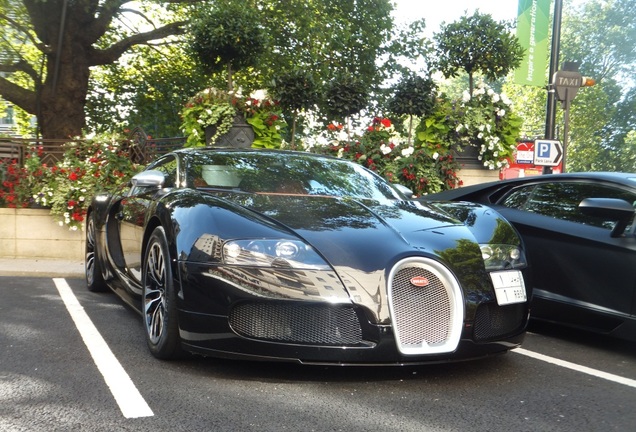 Bugatti Veyron 16.4 Sang Noir