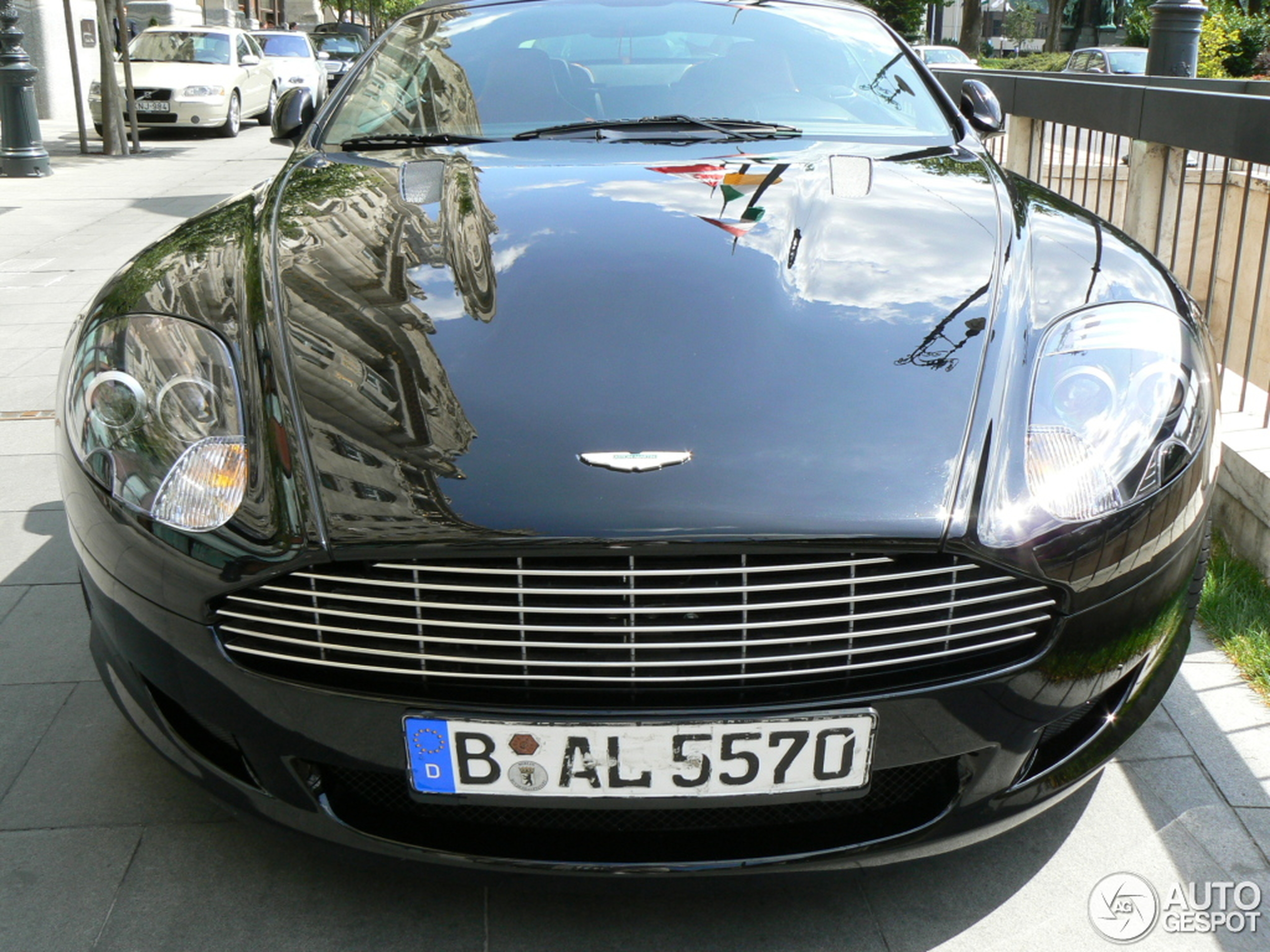 Aston Martin DB9 Volante