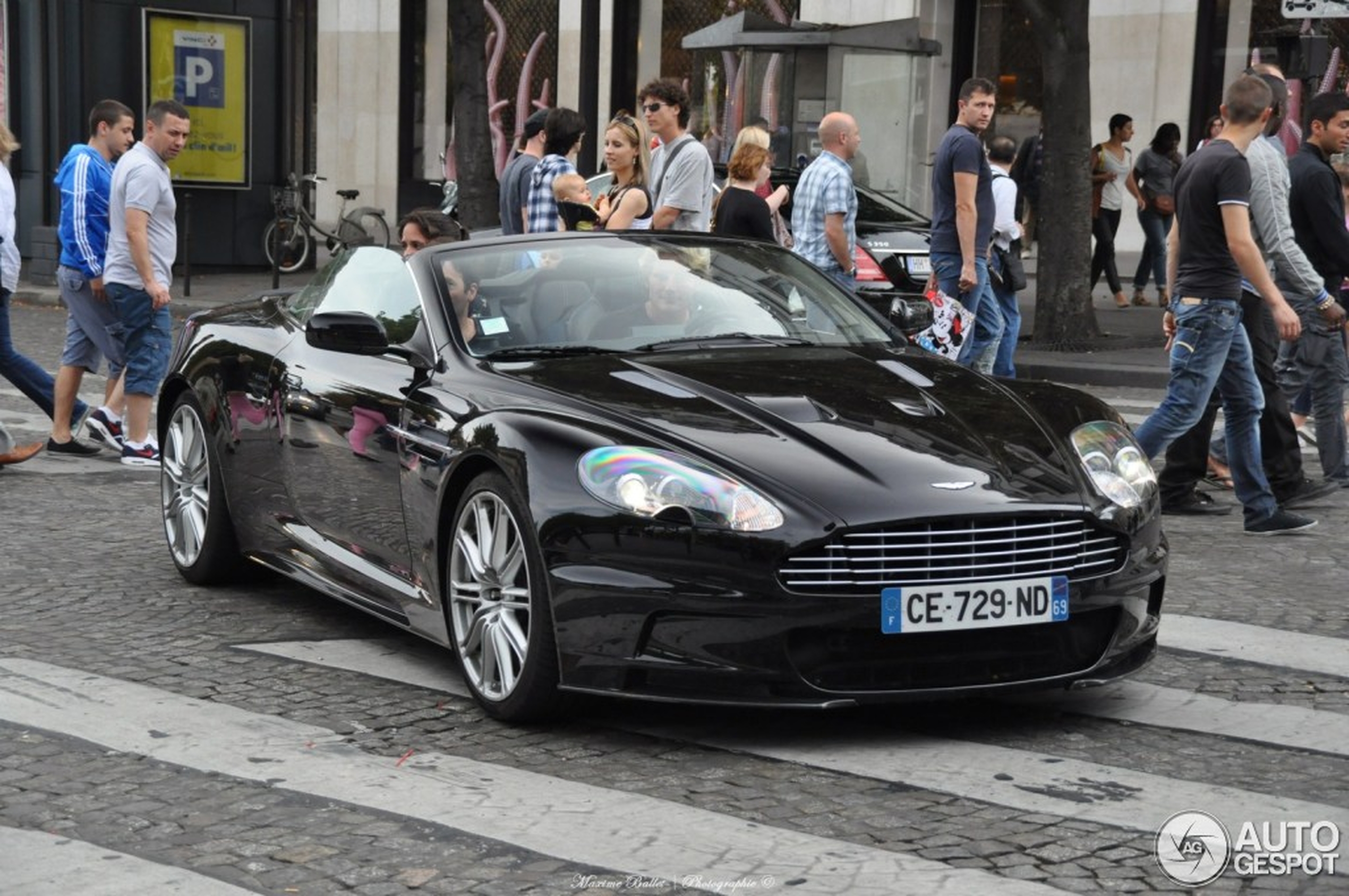 Aston Martin DBS Volante