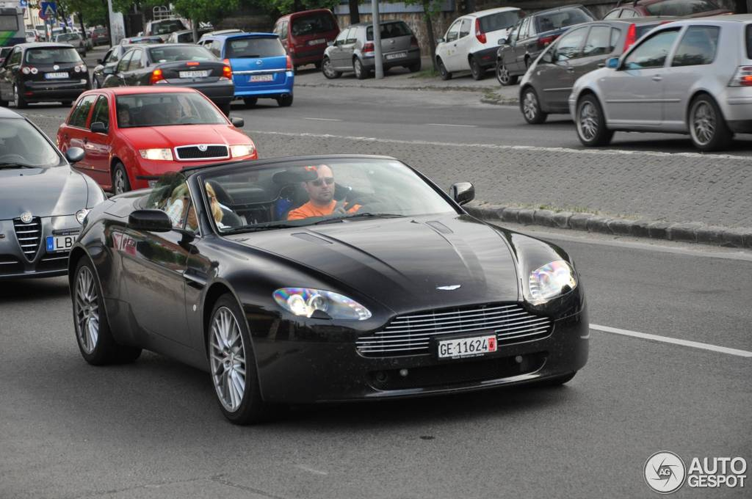 Aston Martin V8 Vantage Roadster