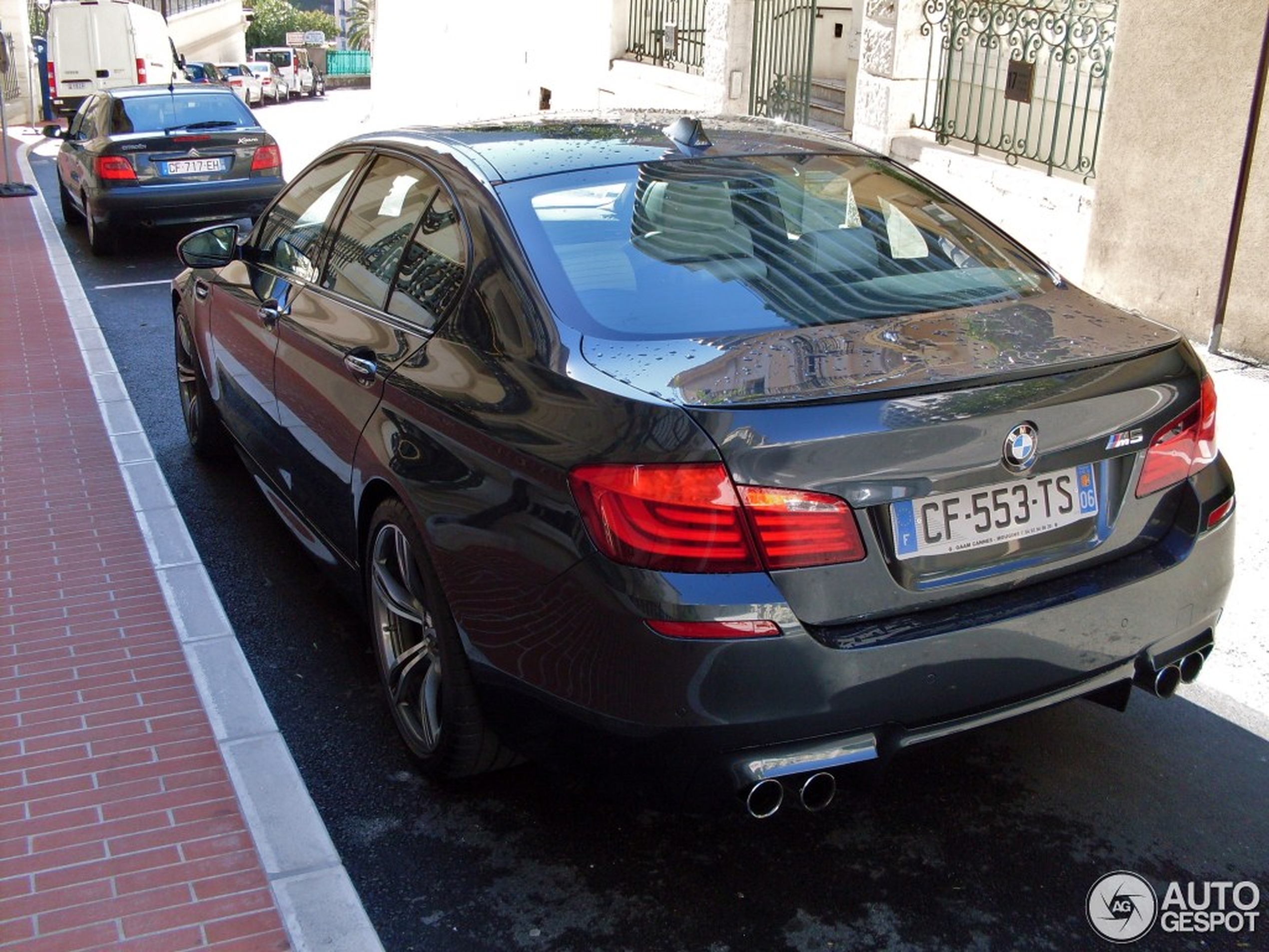 BMW M5 F10 2011