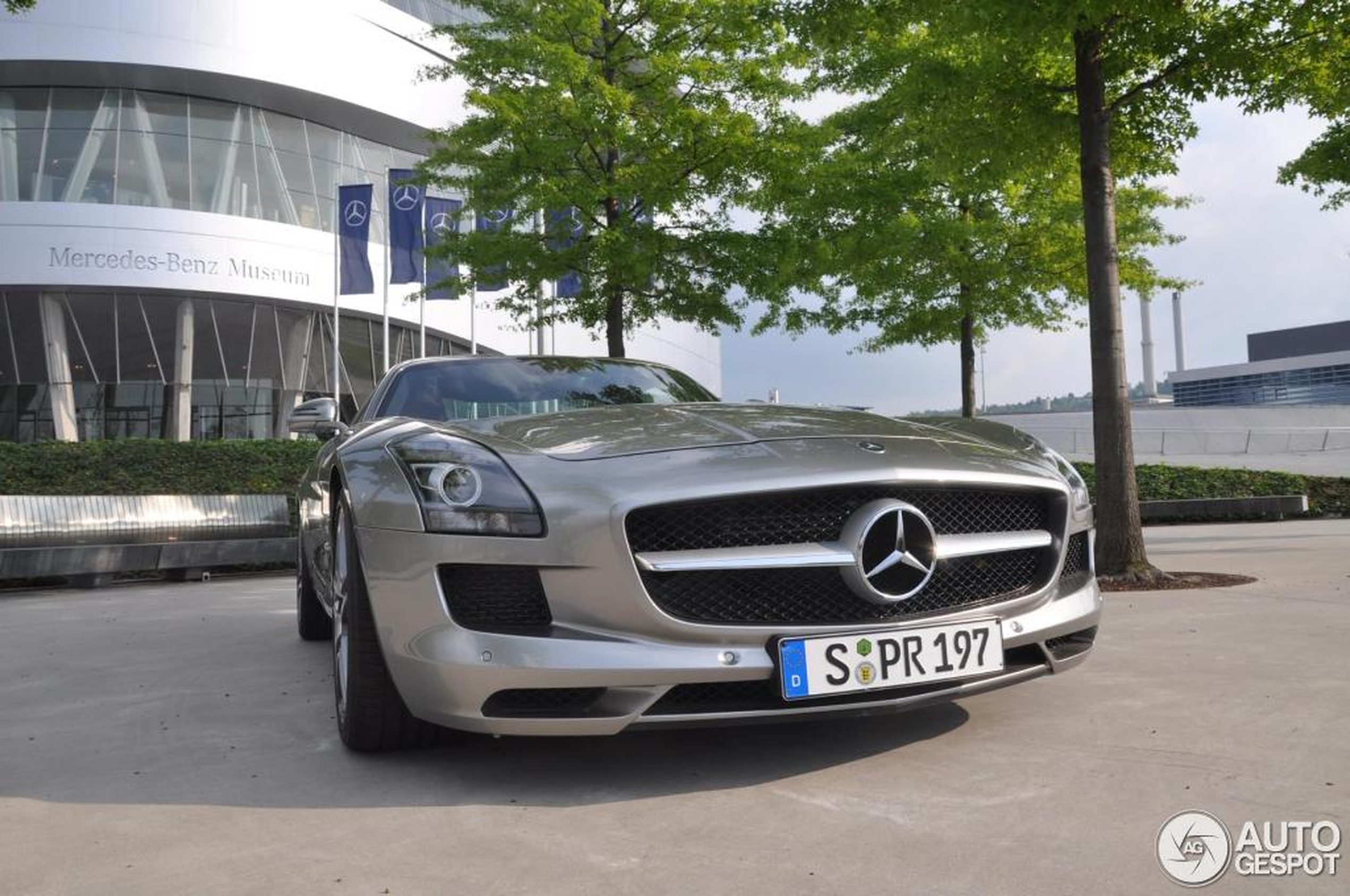 Mercedes-Benz SLS AMG