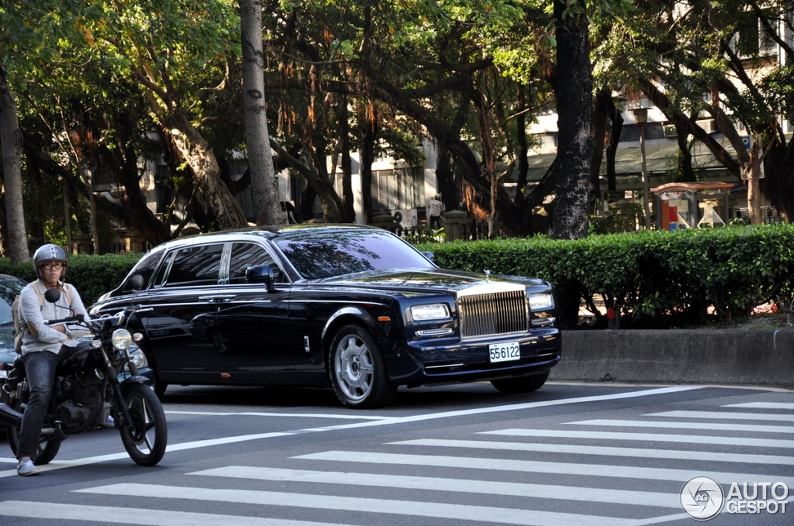 Rolls-Royce Phantom EWB Series II