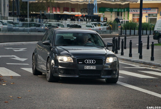 Audi RS4 Sedan