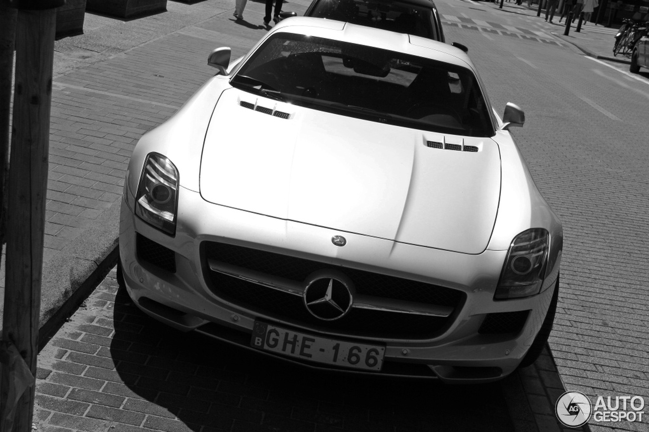 Mercedes-Benz SLS AMG