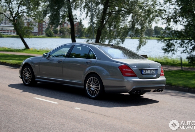 Mercedes-Benz S 63 AMG W221 2010